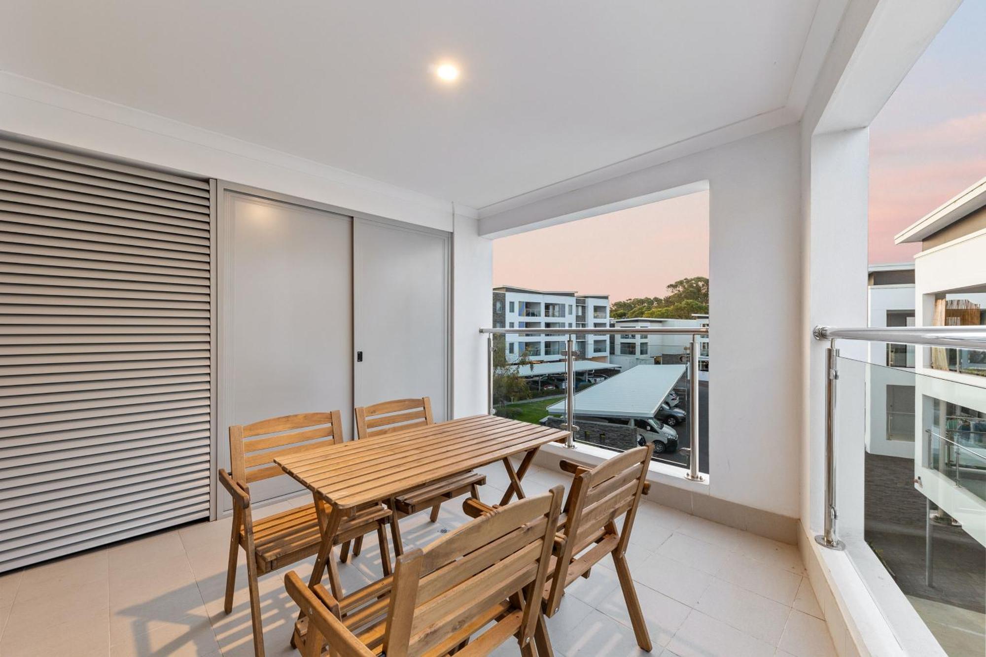 Yaran Apartment